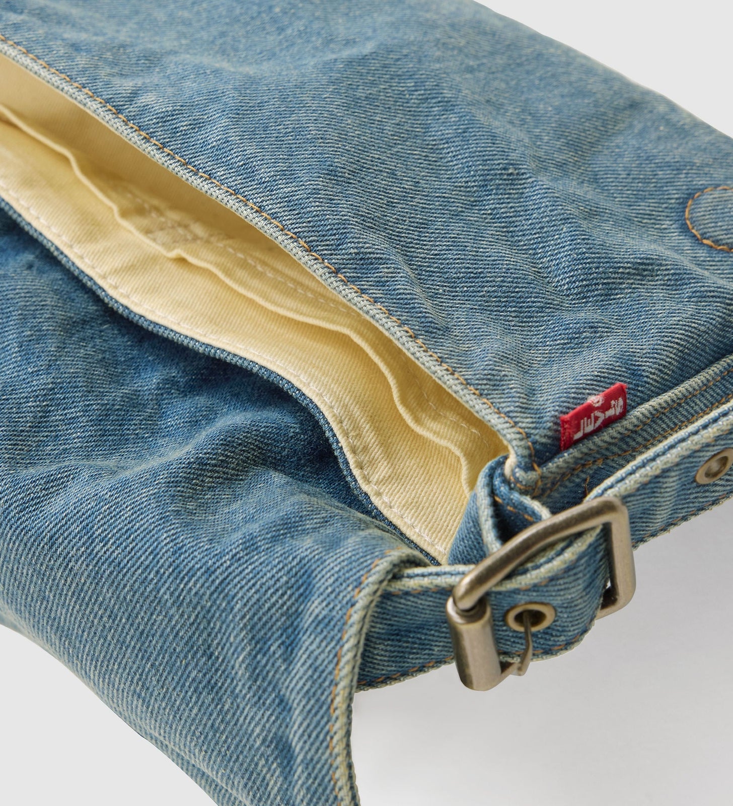BRANNAN SHOULDER BAG SHE WASHED