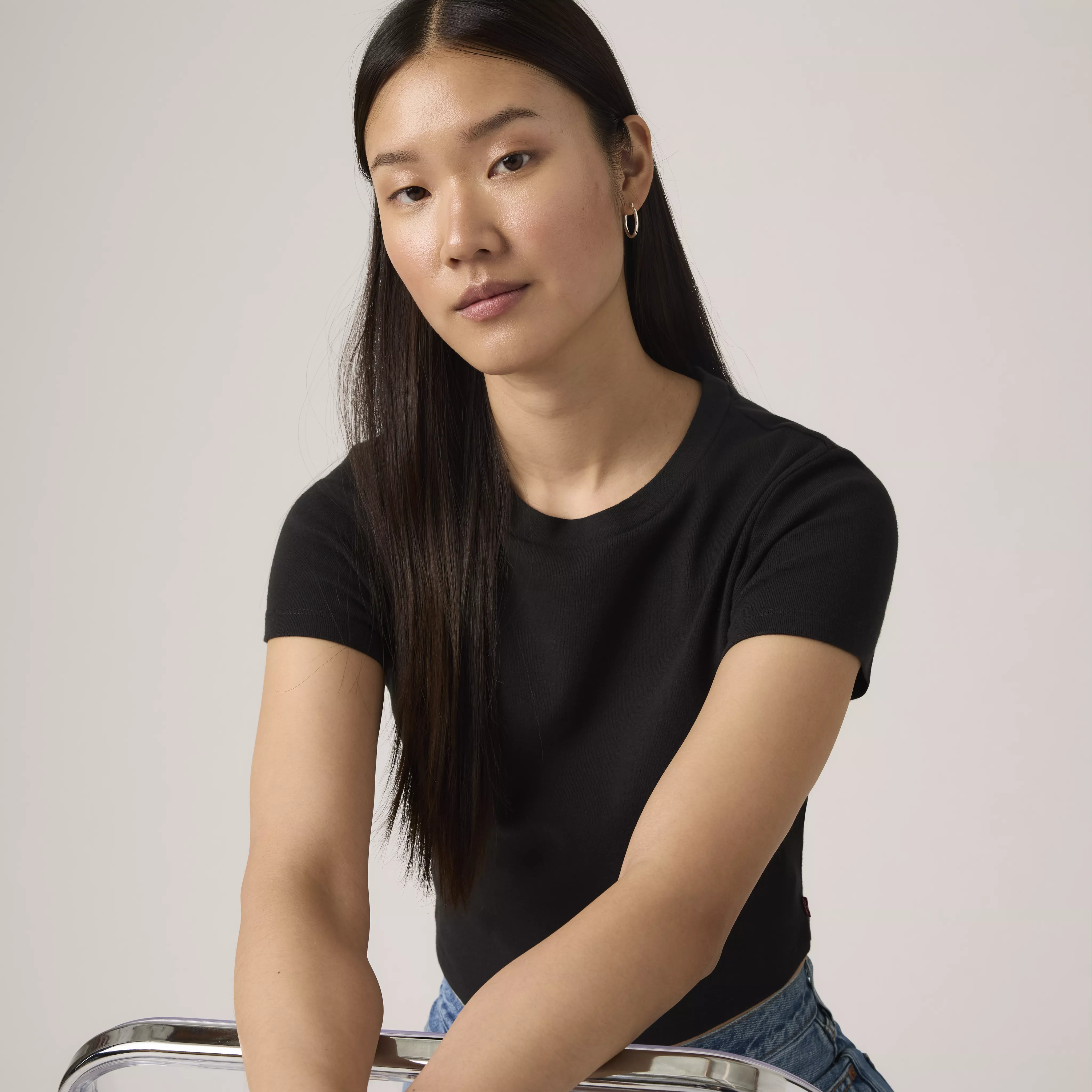 ESSENTIAL SPORTY TEE CAVIAR COTTON