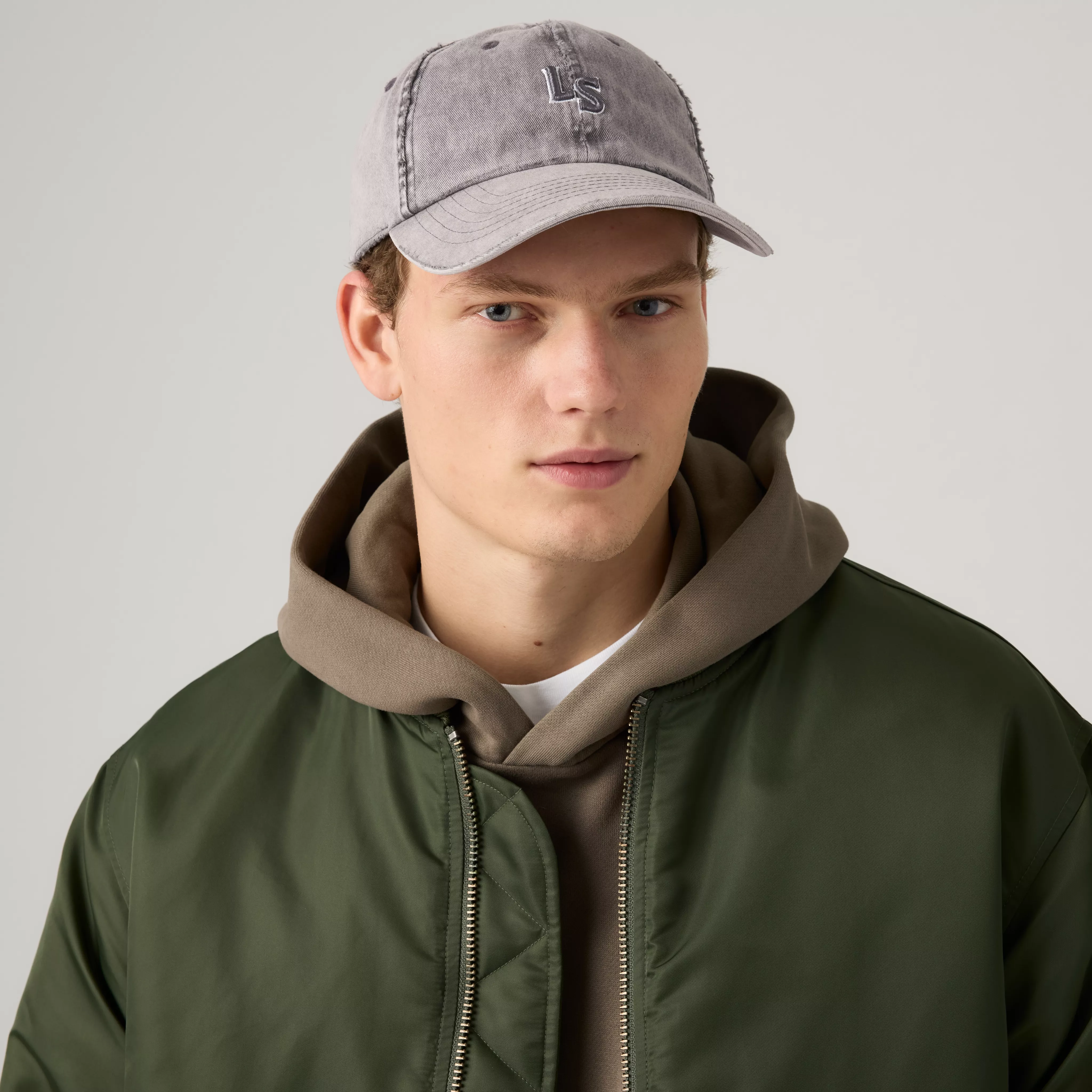 LS MONOGRAM CAP SUNSHINE TINT TOO