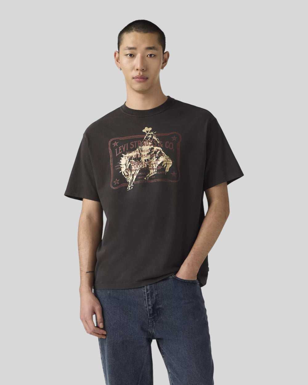 VINTAGE FIT GRAPHIC TEE AMERICAS FINEST