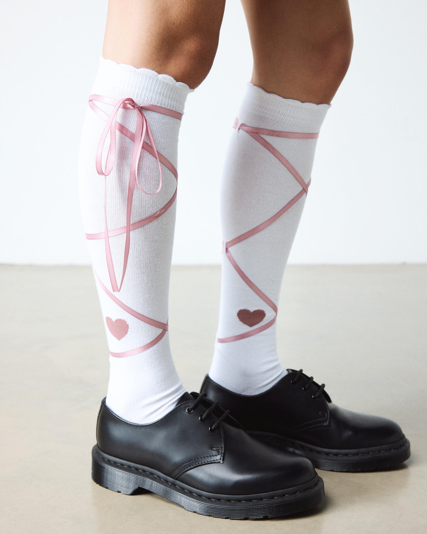 LONG LACE UP SOCK WHITE