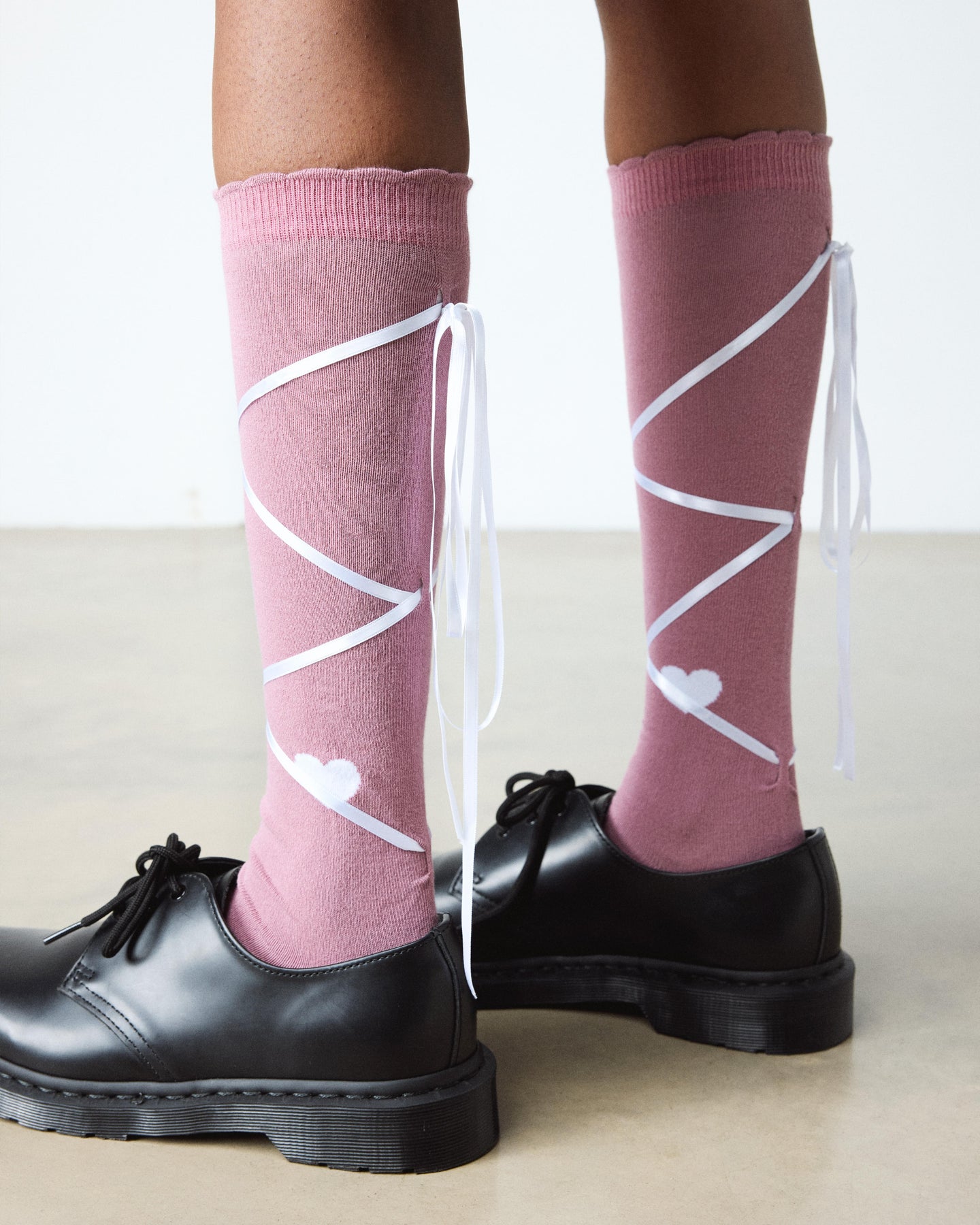 LONG LACE UP SOCK WHITE+DUSTY ROSE