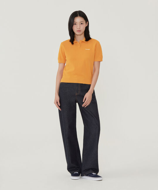 WOMAN COLLARED HALF KNIT
