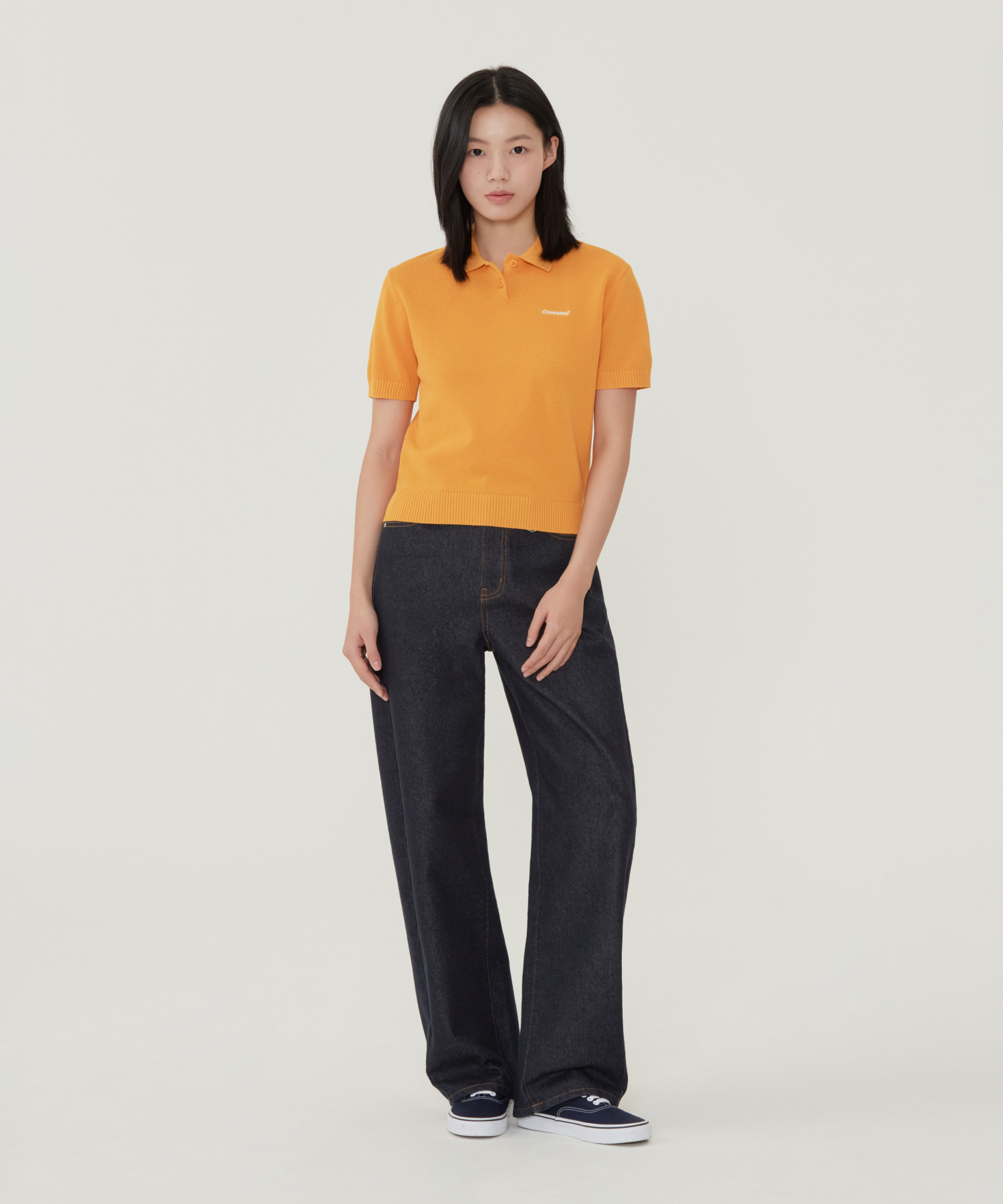 WOMAN COLLARED HALF KNIT