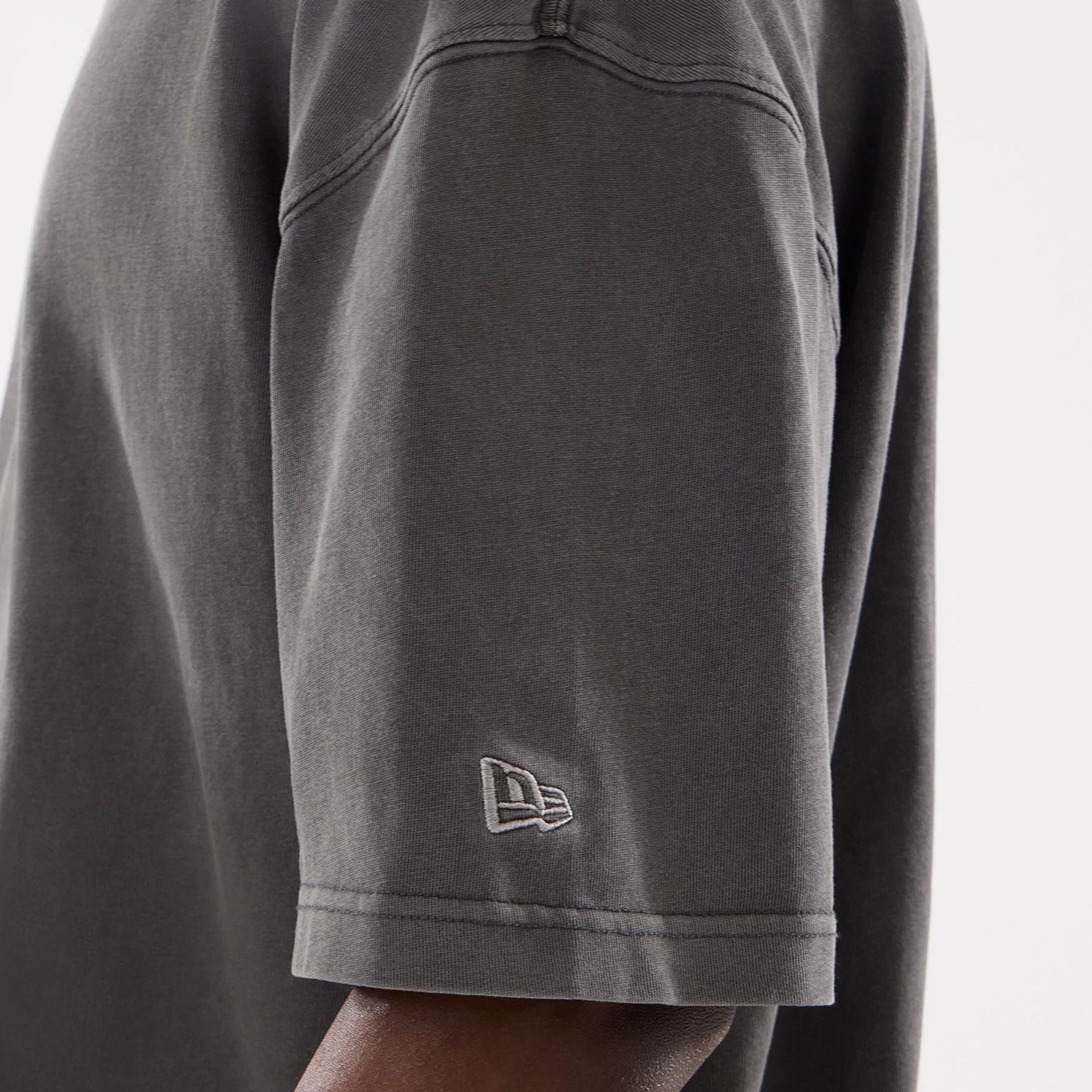 OV SS TEE STREET ARCHIVED BLACK