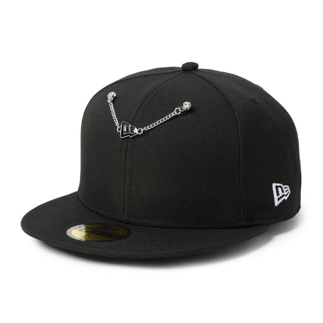 CAP CHAIN FLAG SIL INTL
