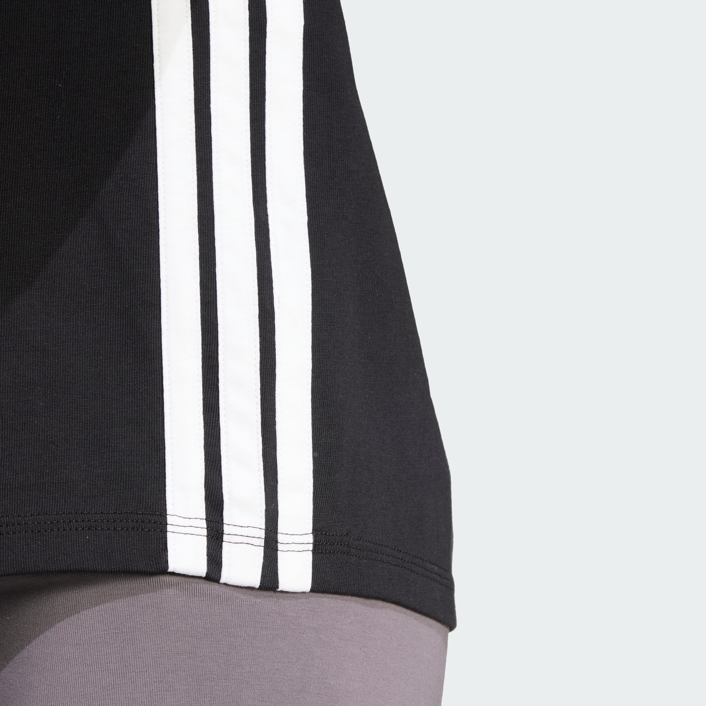 W 3S SJ T BLACK/WHITE