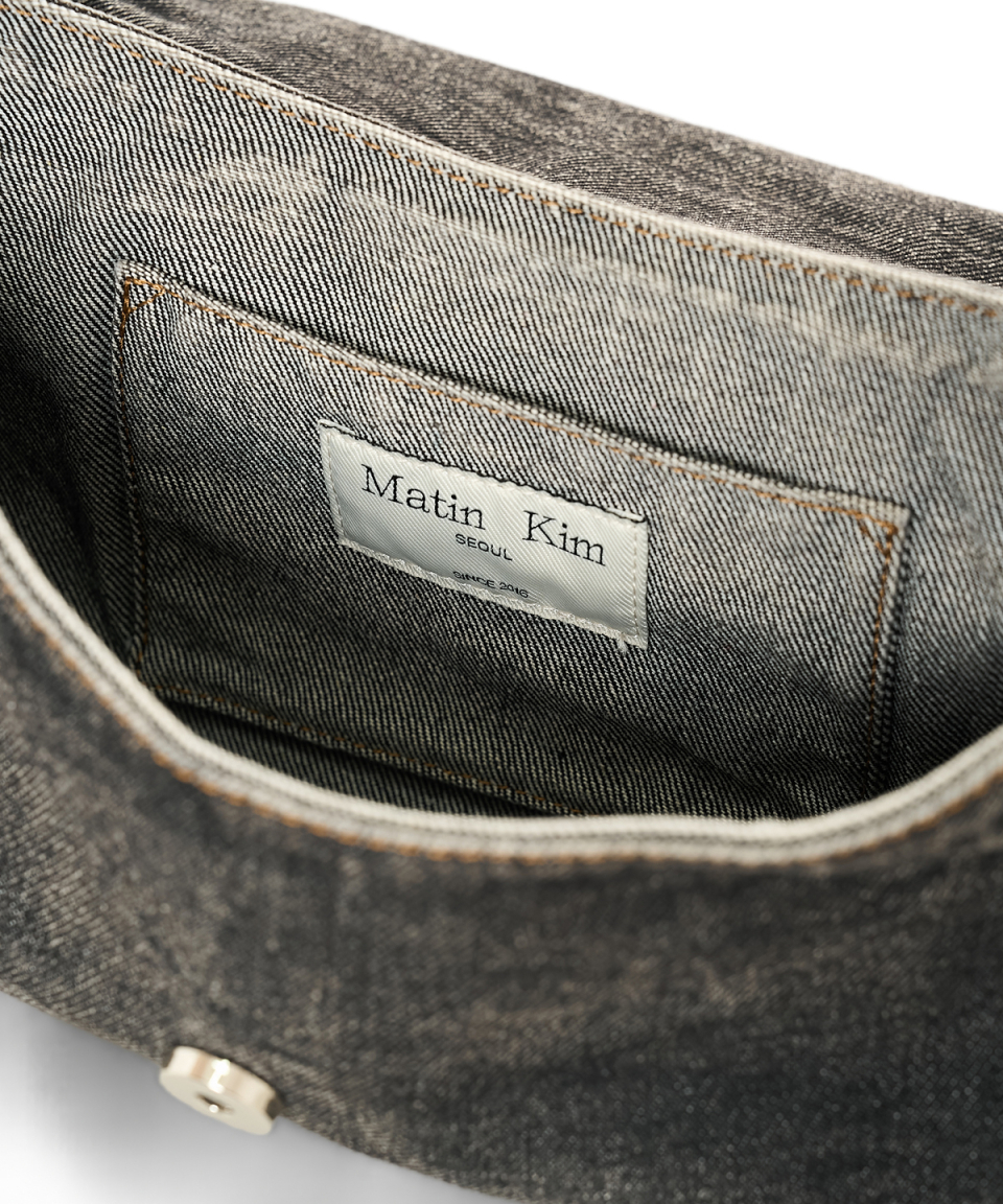 MATIN DUST DENIM FLAP SHOULDER BAG