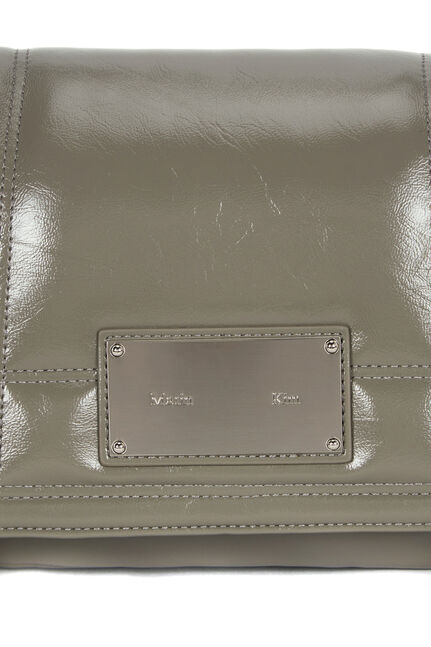 GLOSSY QUILTING MEDIUM CHAIN BAG