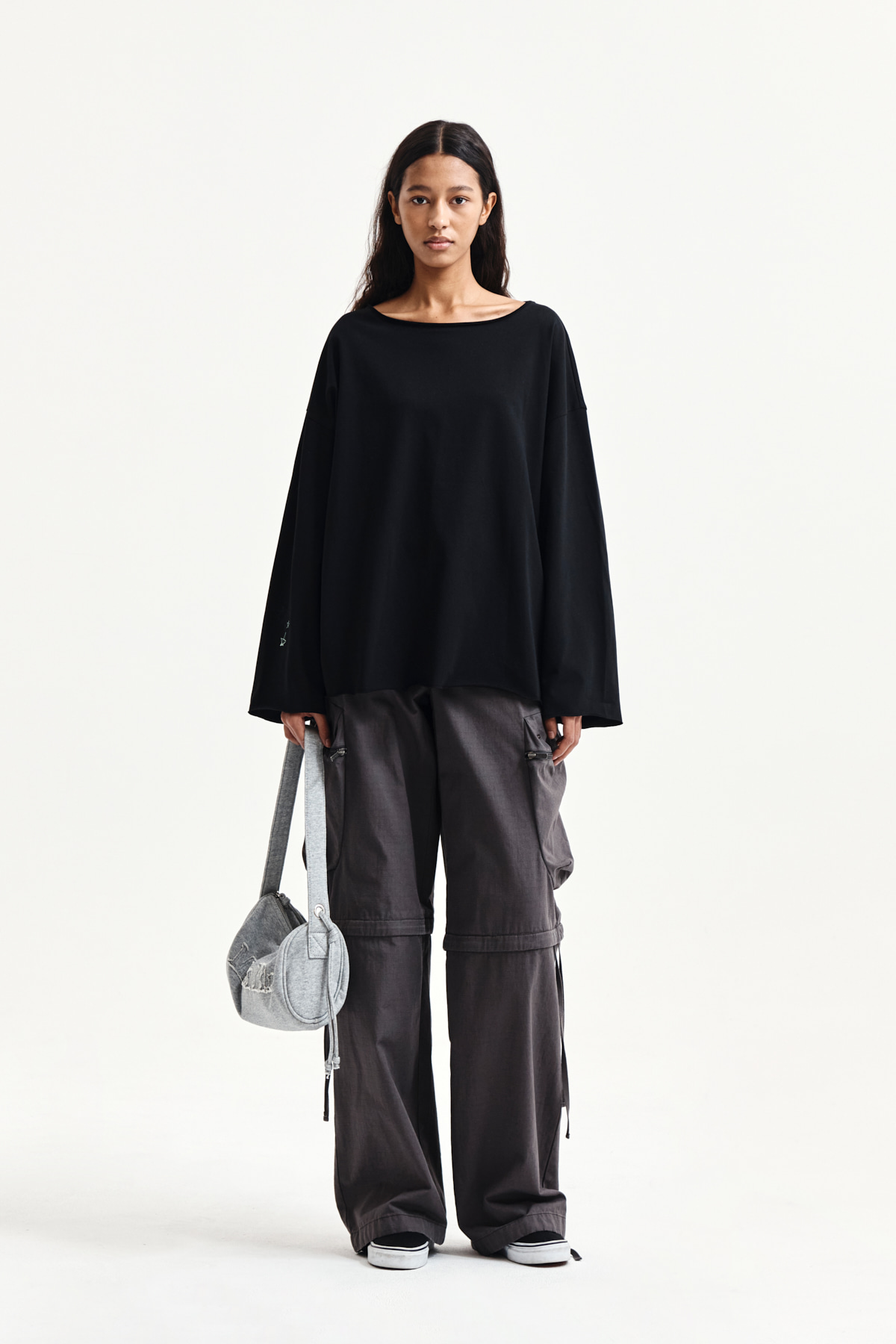 RAW HEM FINISHED BOAT NECK TOP