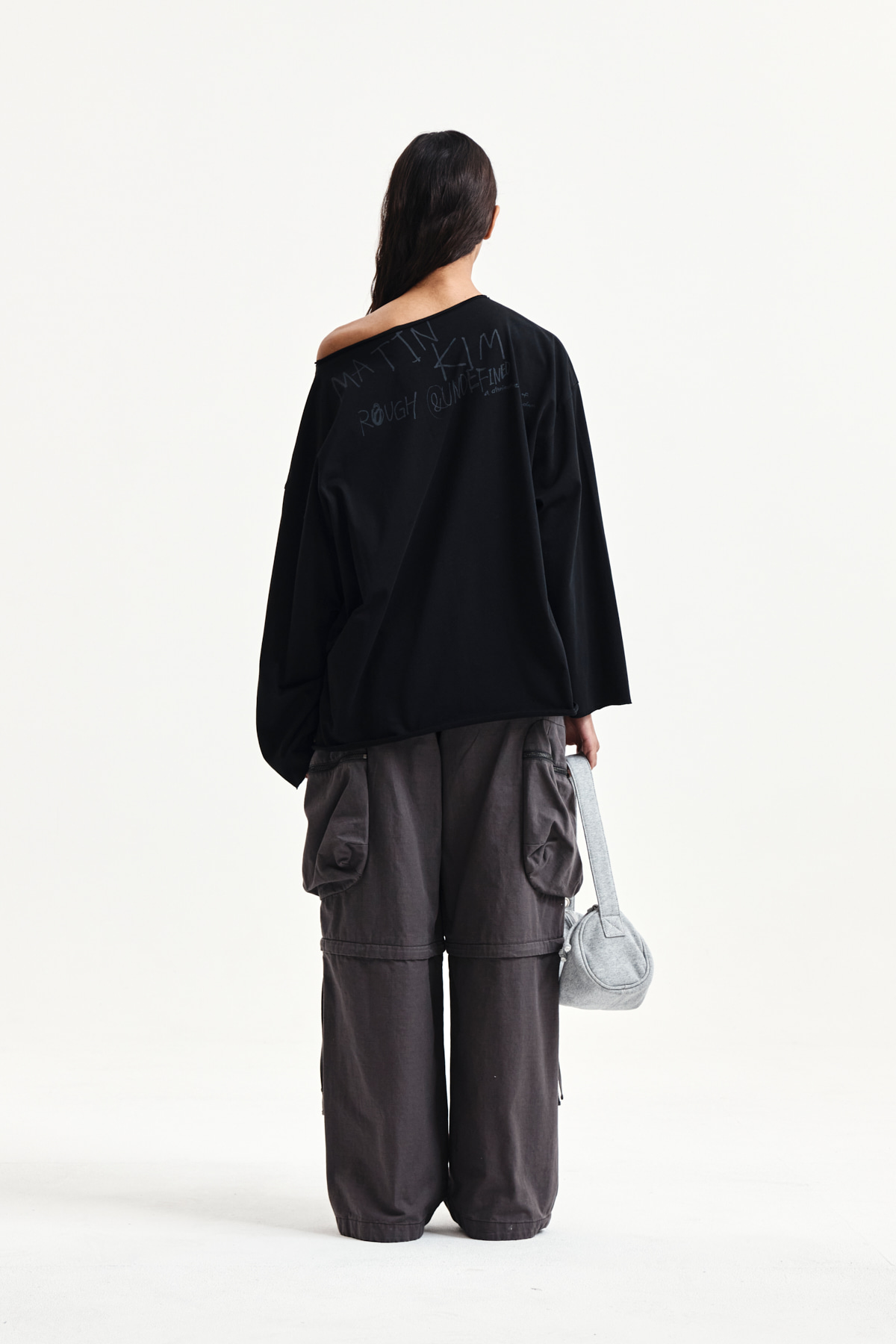 RAW HEM FINISHED BOAT NECK TOP
