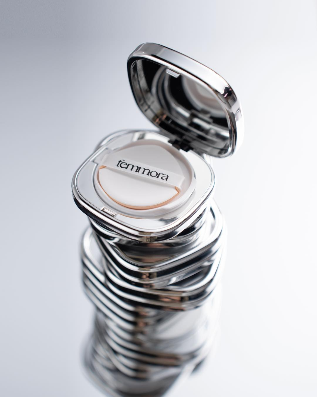 FEMMORA SILVER EDITION SEMI-MATTE AIR CUSHION
