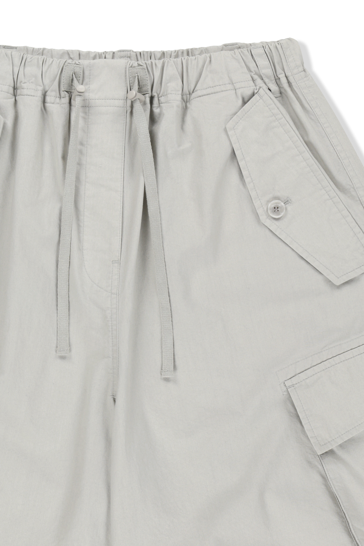 WASHED COTTON PATCH POCKET BERMUDA PANTS