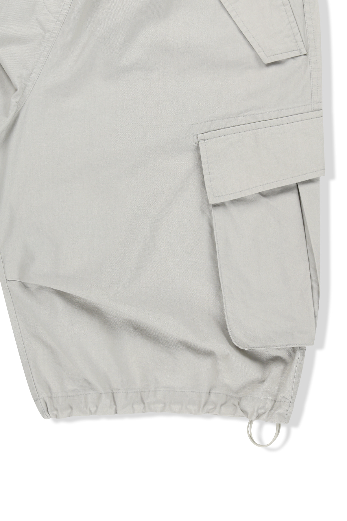 WASHED COTTON PATCH POCKET BERMUDA PANTS