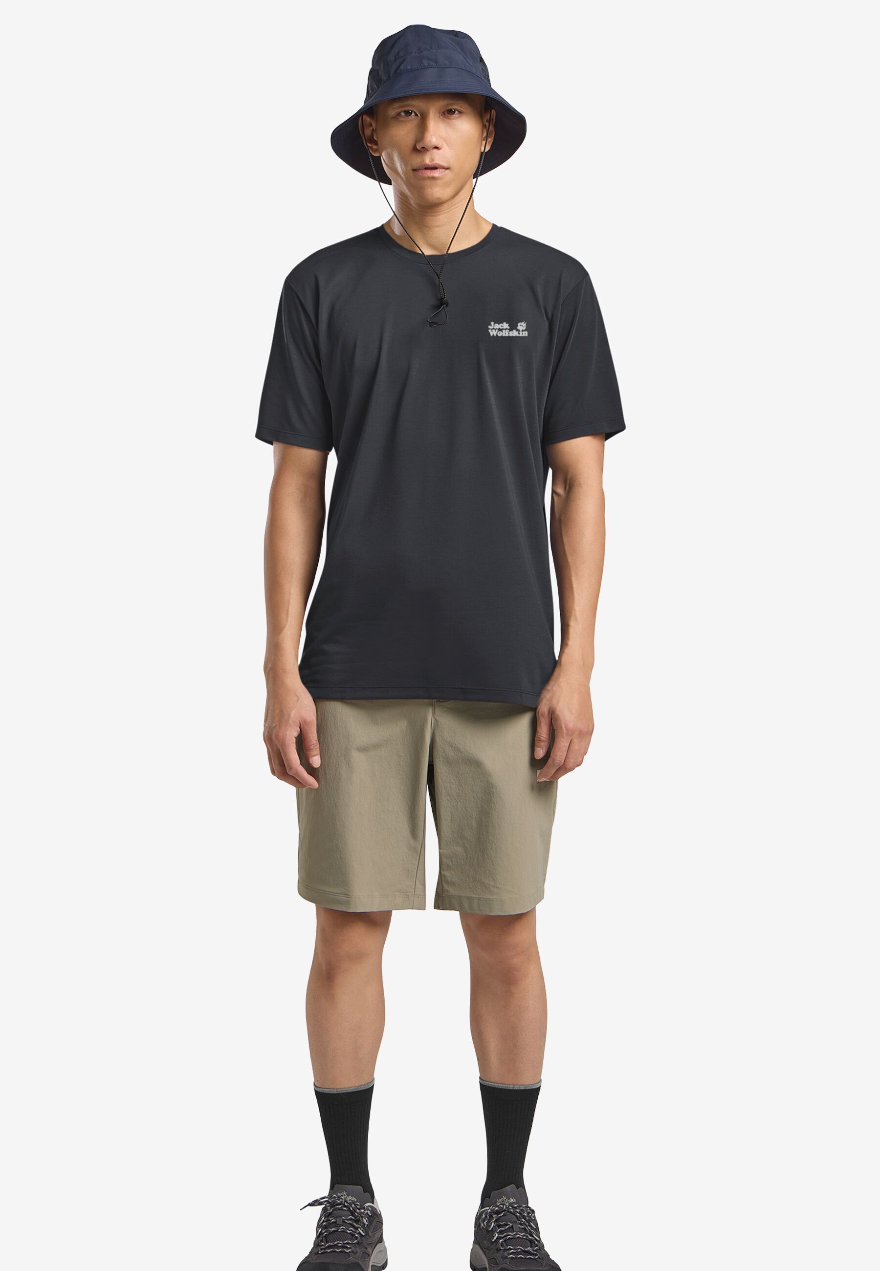 VONNAN GRAPHIC T M
