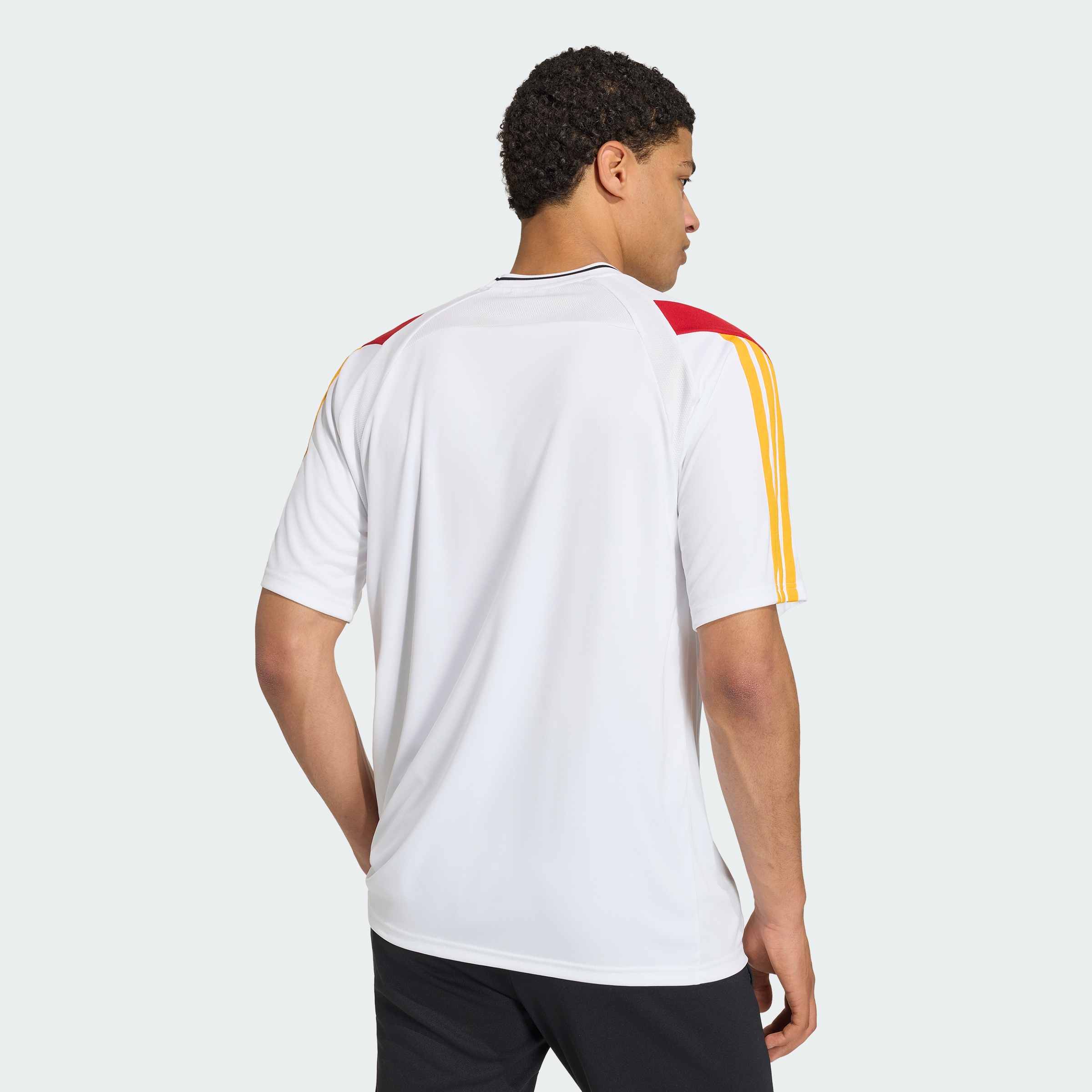 M TIRO NP TEE WHITE/BLACK/TEPORE/C