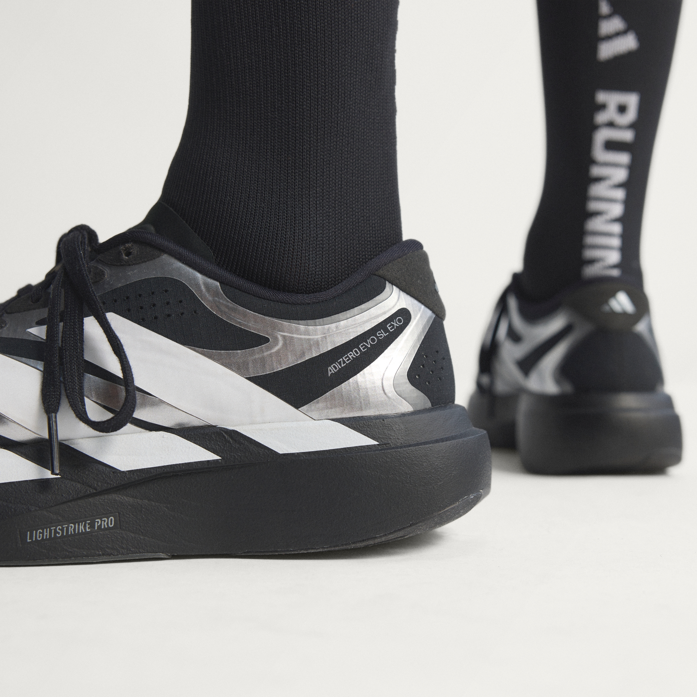 ADIZERO EVO SL EXO CBLACK/FTWWHT/IRONMT