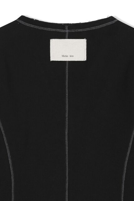 MULTI STYLING HOOK DETAIL SLIM TOP