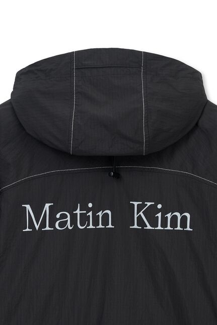 CROPPED BACK LOGO HOODY WIND BREAKER
