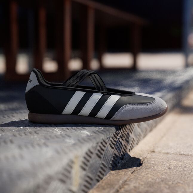 BARREDA MARY JANE CBLACK/CWHITE/GUM5