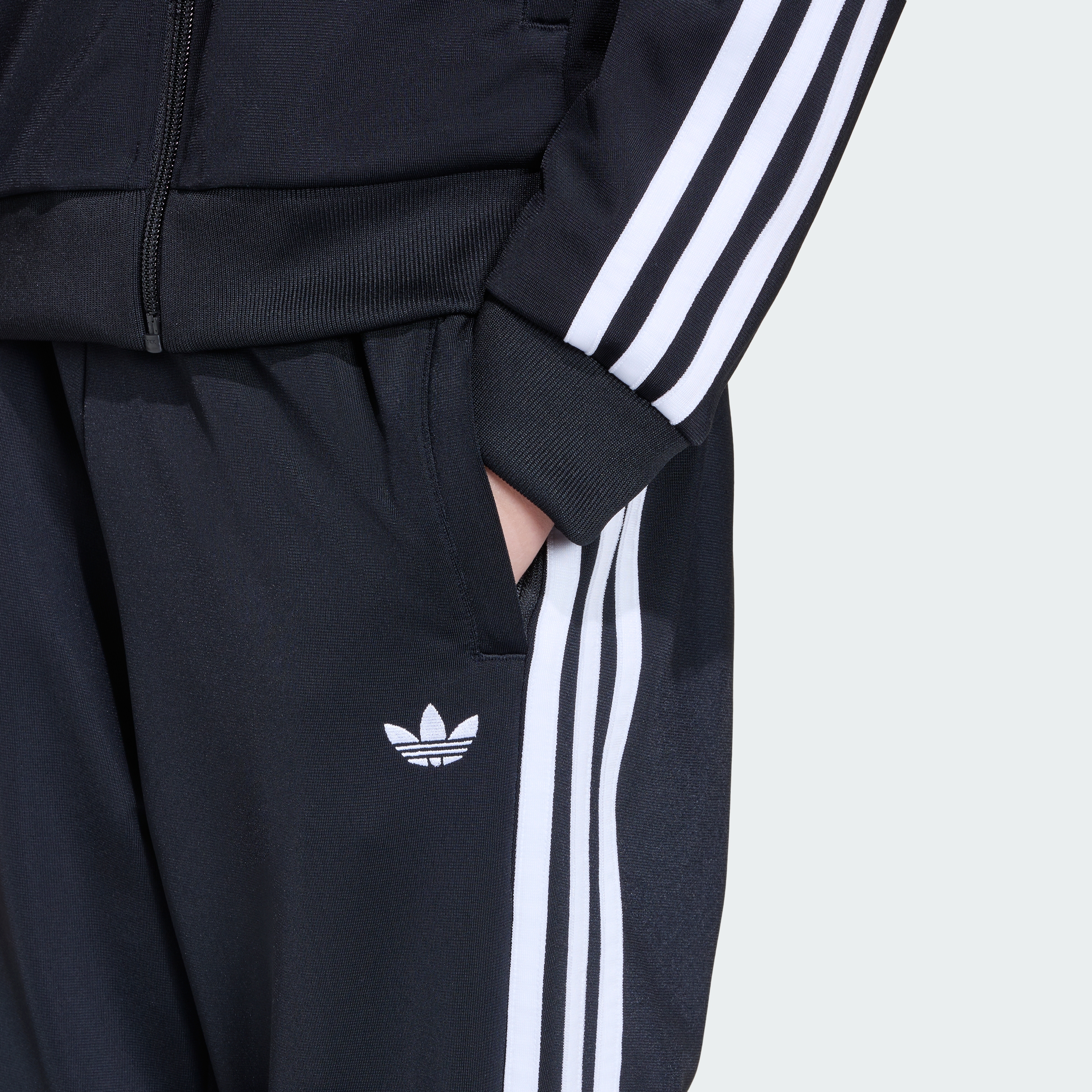 SST TRACK PANTS BLACK/WHITE