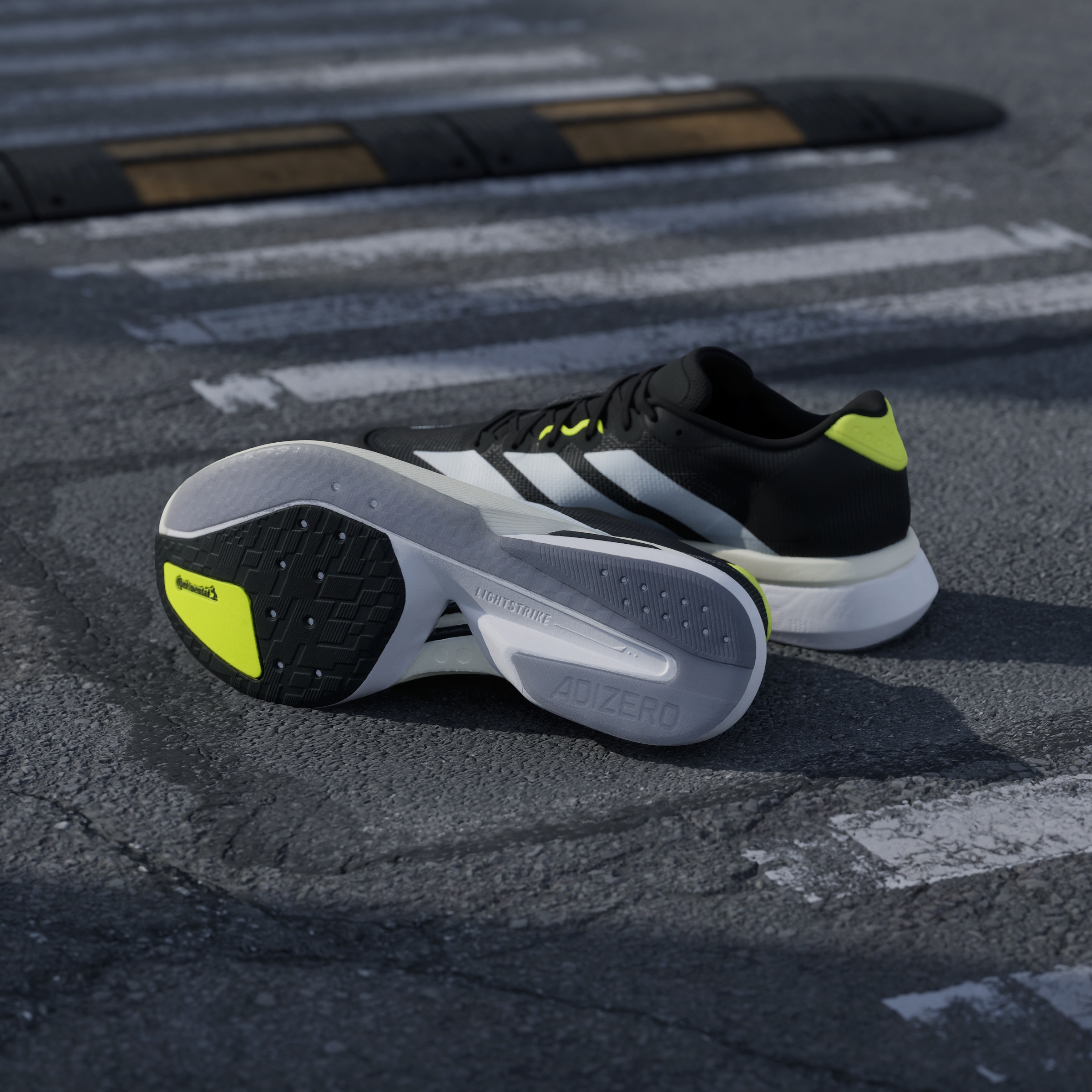 ADIZERO BOSTON 13 M CBLACK/FTWWHT/SYELLO