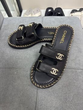 Chanel углааш