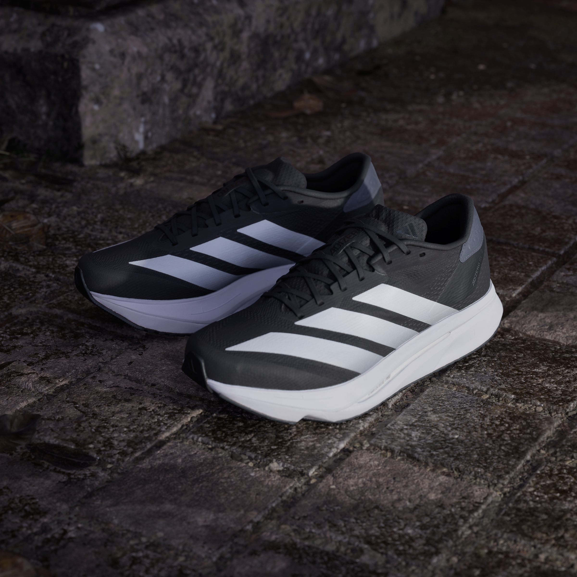 ADIZERO SL2 M WIDE CBLACK/FTWWHT/GREFIV