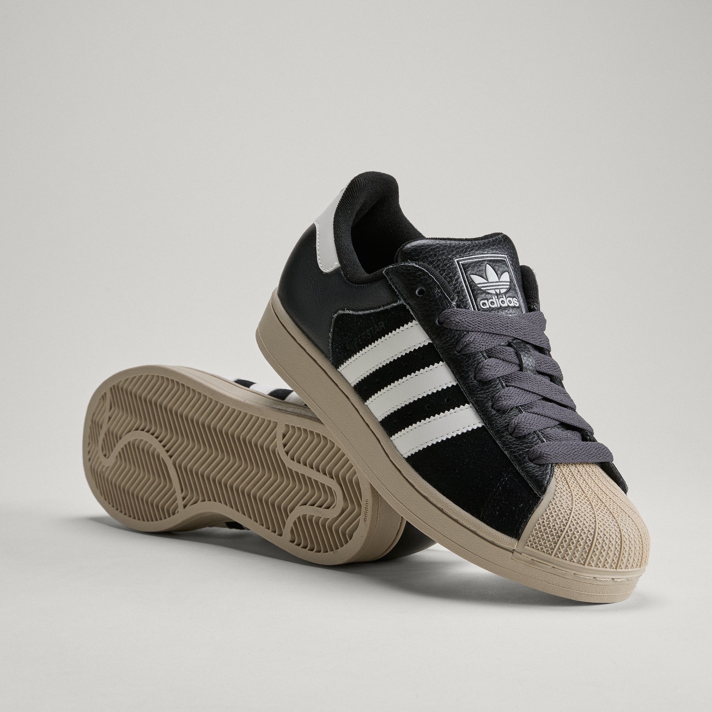 SUPERSTAR II CBLACK/CWHITE/KHATHR