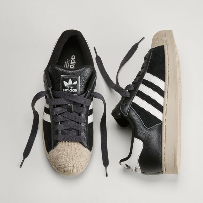 SUPERSTAR II CBLACK/CWHITE/KHATHR
