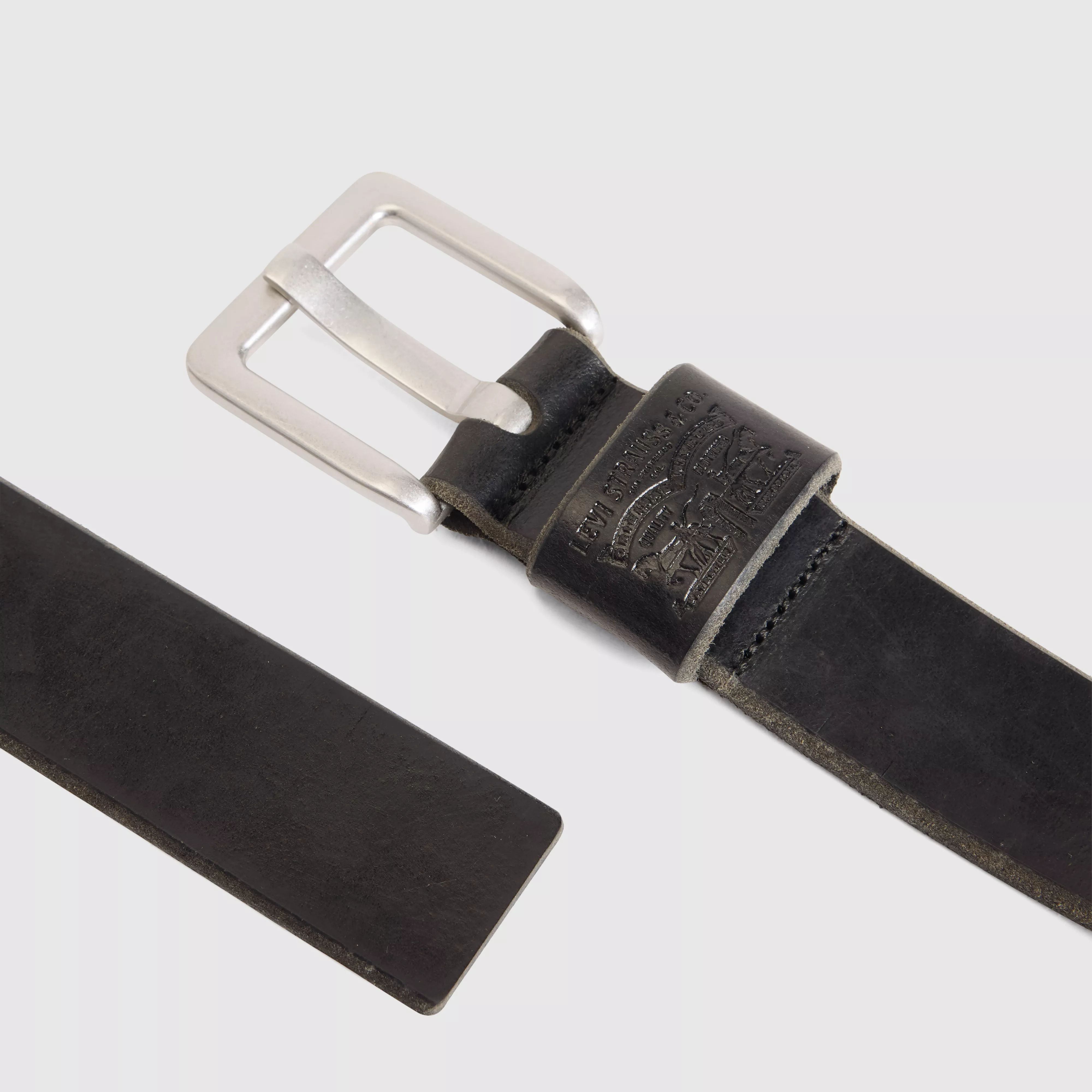 ARLO WIDE PRONG BELT CAVIAR