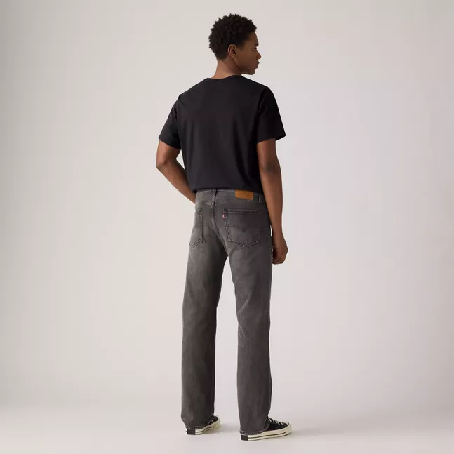 555 RELAXED STRAIGHT BACK ON