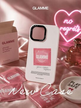 Glamme Дотно харицаа төрүүлнэ Case