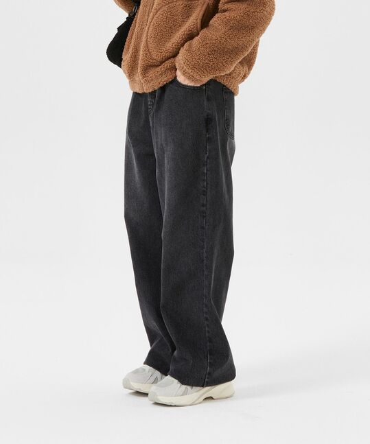 WOMEN'S PIGMENT WASHED PINTUCK BELTED DENIM PANTS