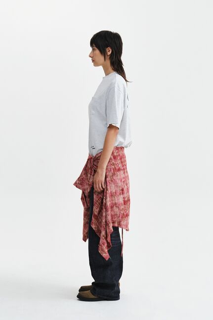 CALLIGRAPHY BACK LOGO POCKET TOP