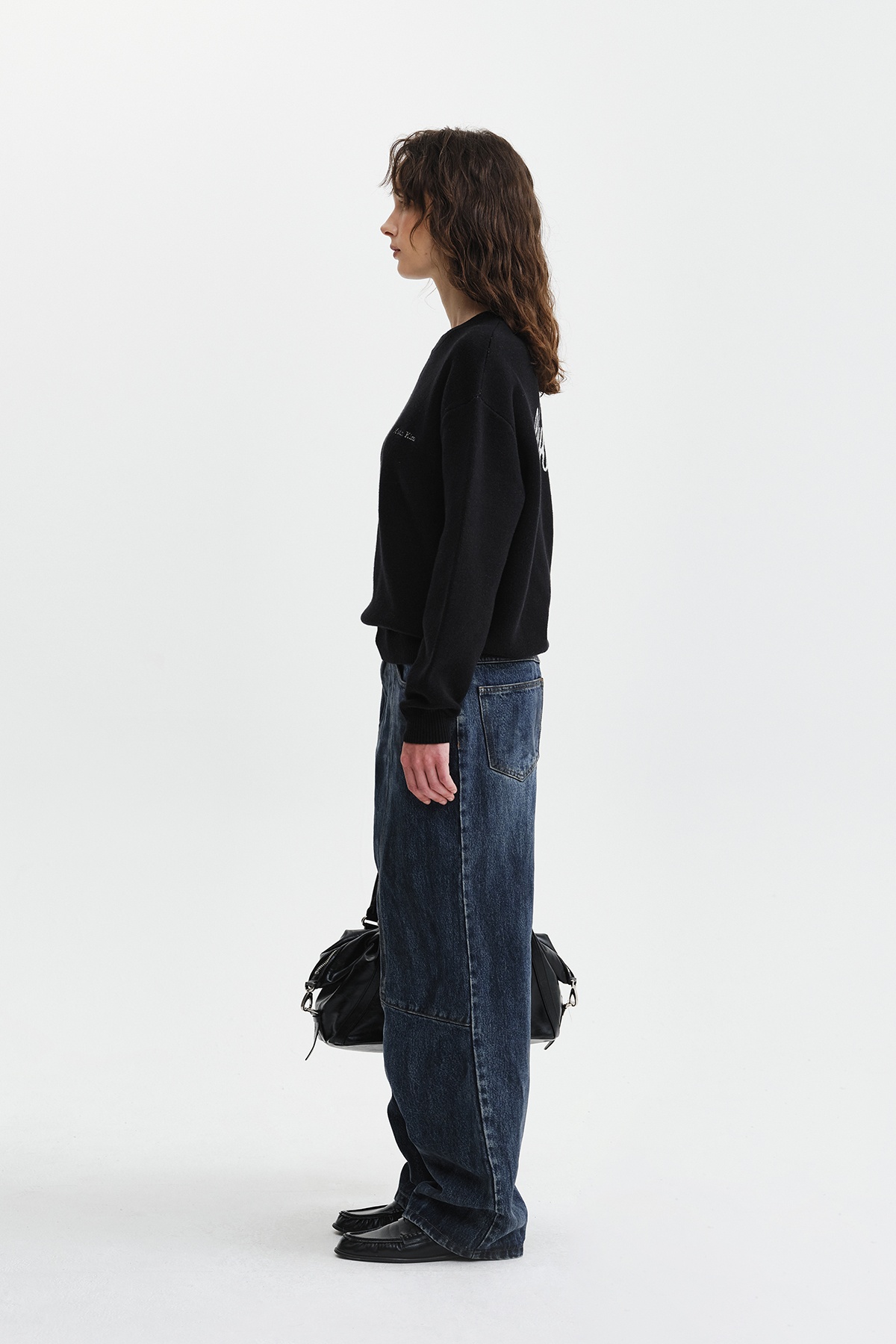 CALLIGRAPHY BACK LOGO KNIT PULLOVER