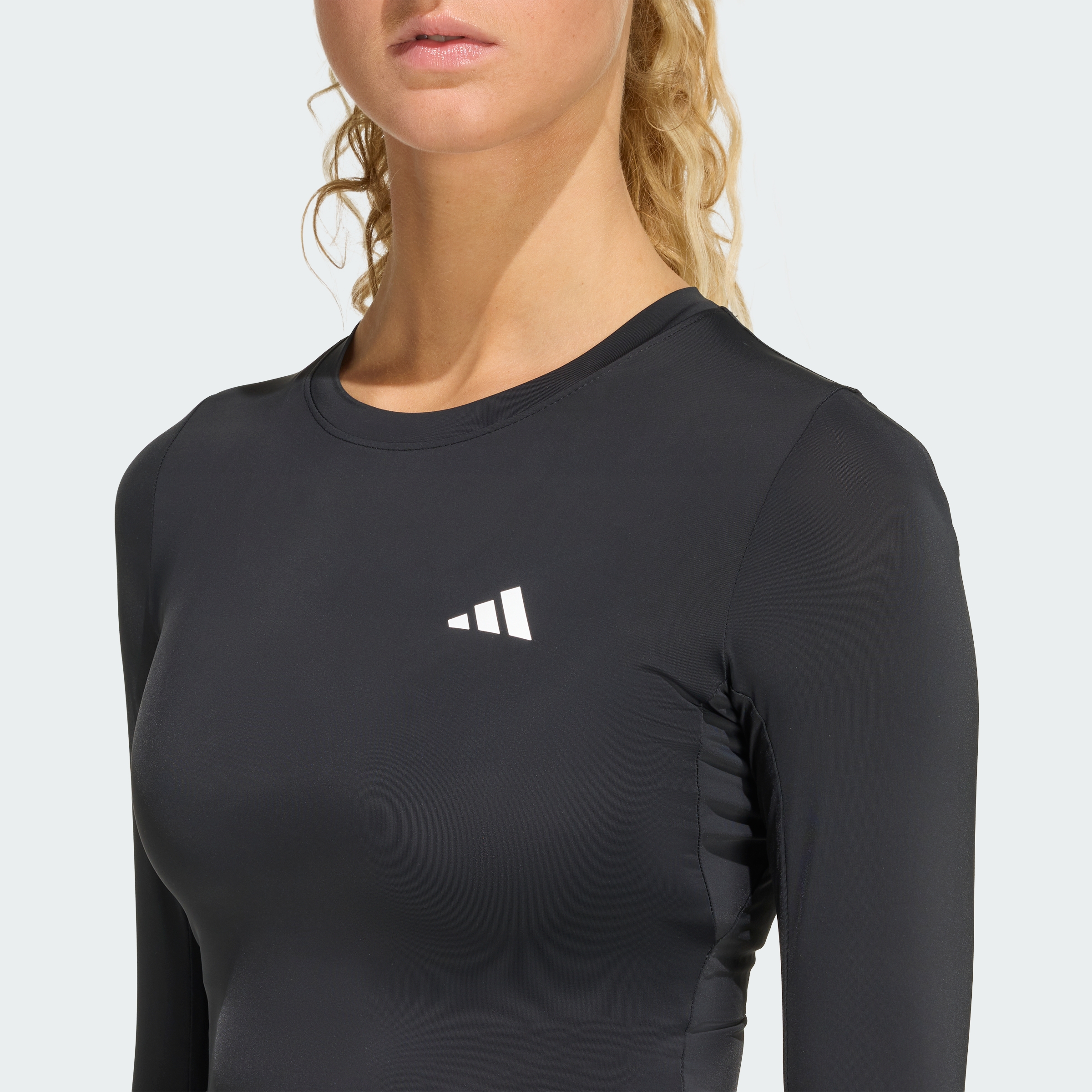 PL ESS C LS BLACK