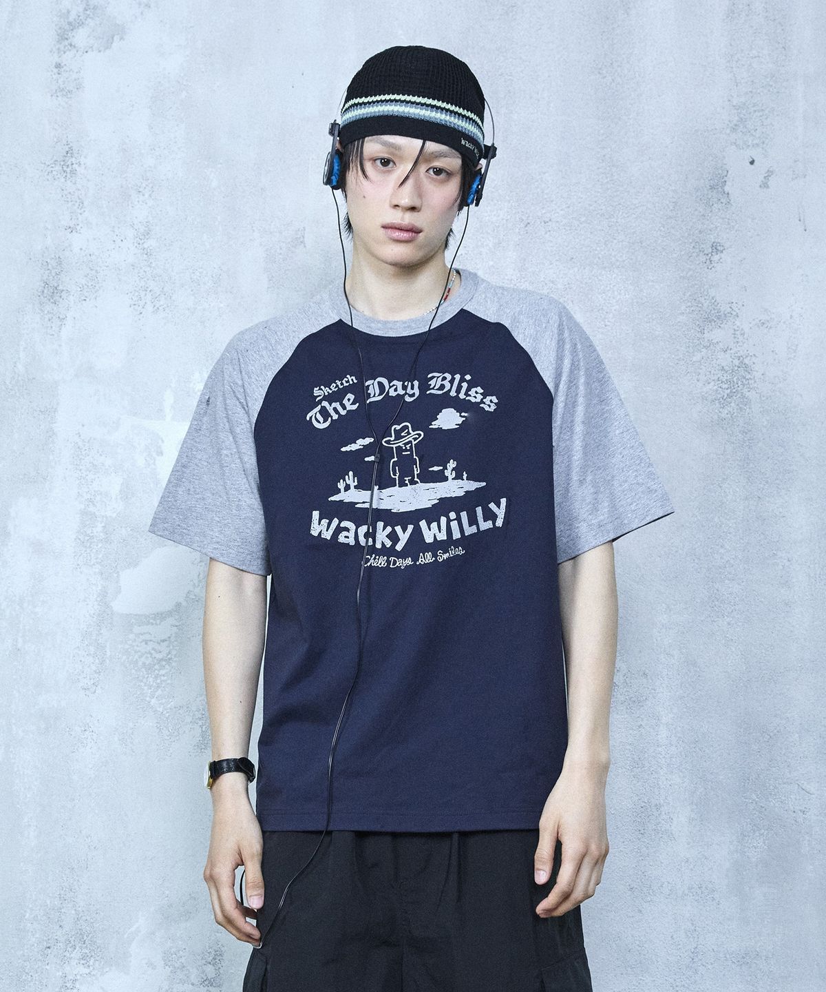 RAGLAN T-SHIRT