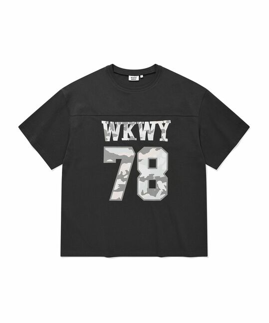 PANEL TYPOGRAPHY T-SHIRT