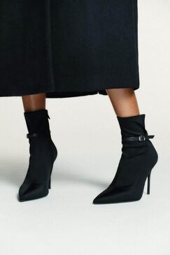 ZARA өсгийт