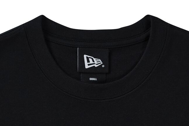 SS TEE CROSS PANELS SCRIPT LASRAI BLACK