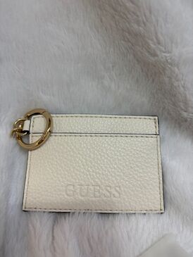 Guess-cardholder