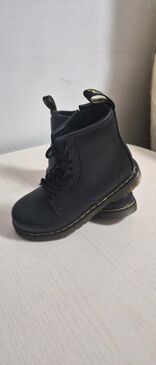 Хүүхдийн Dr.Martens зарна