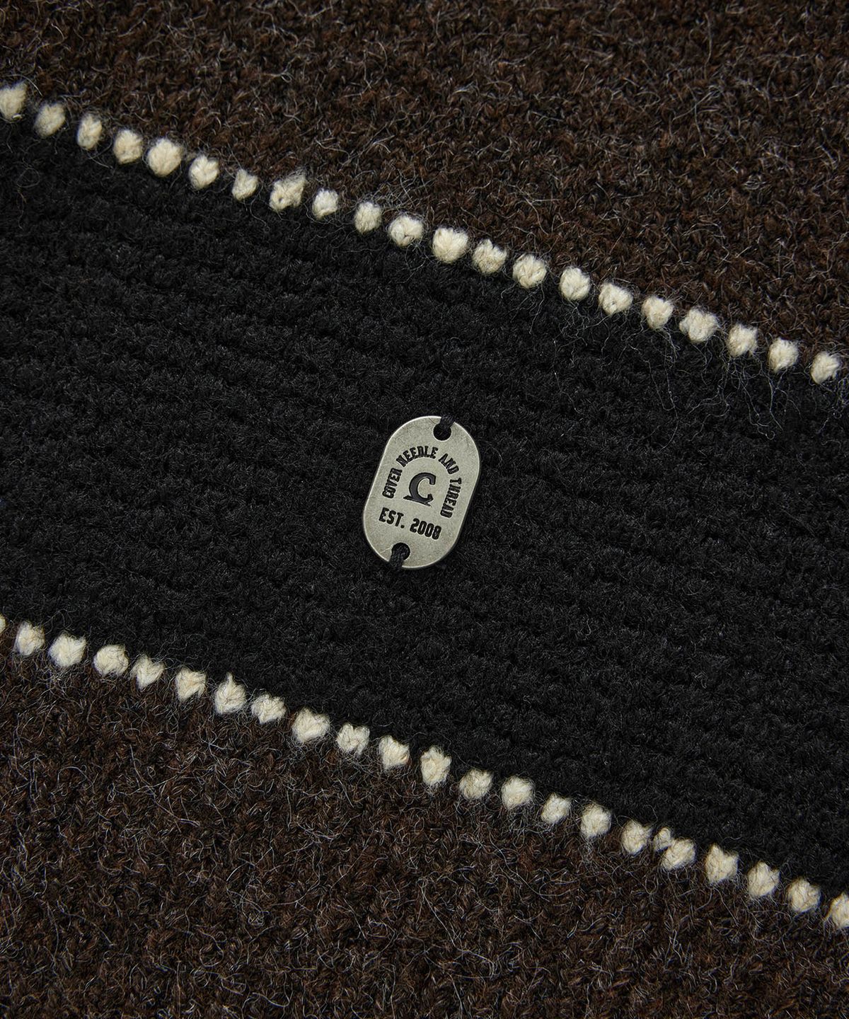 STRIPE COLLAR KNIT