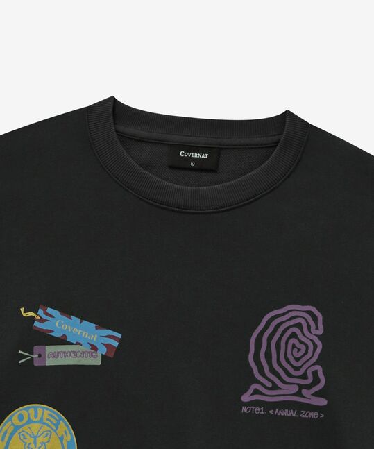 COLLAGE GRAPHIC SWEATSHIRT
