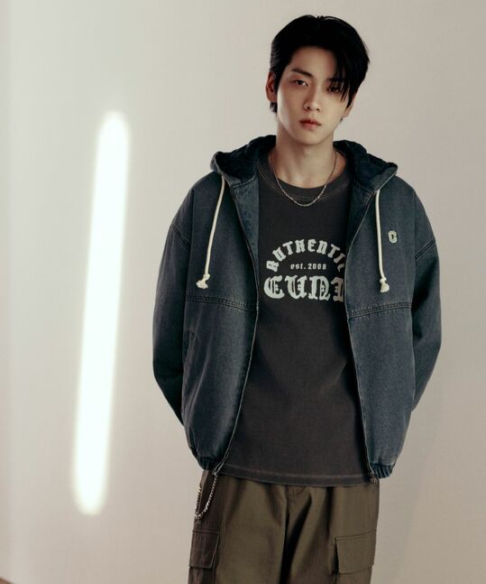 RING-SPUN C-LOGO DENIM HOODED JACKET