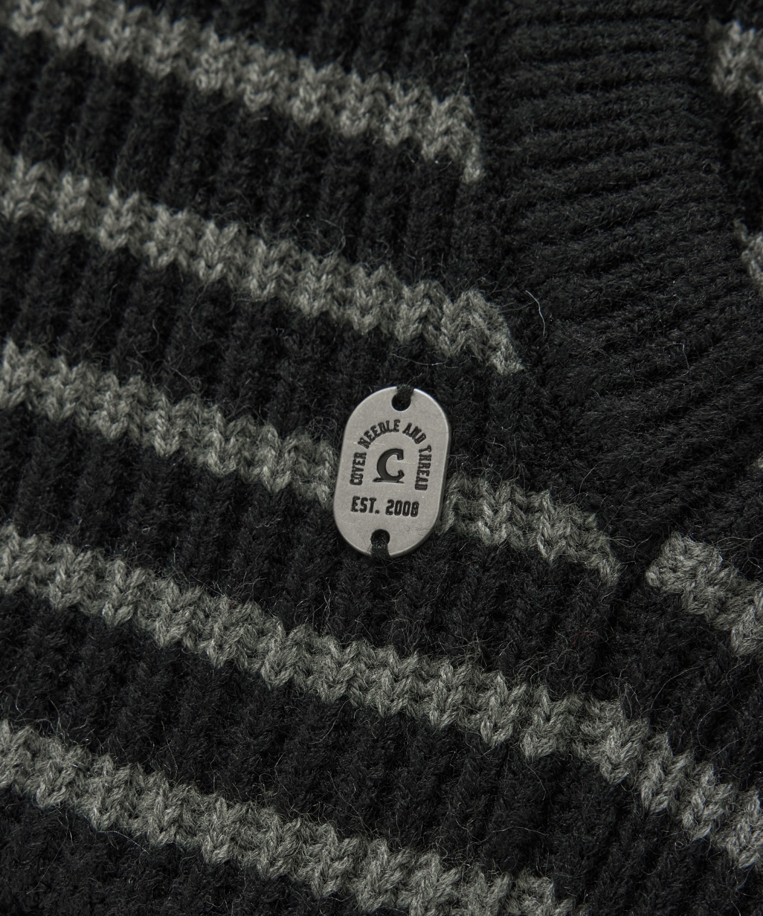STRIPE KNIT ZIP-UP