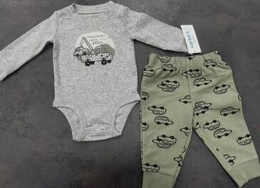 Carters size: 6m