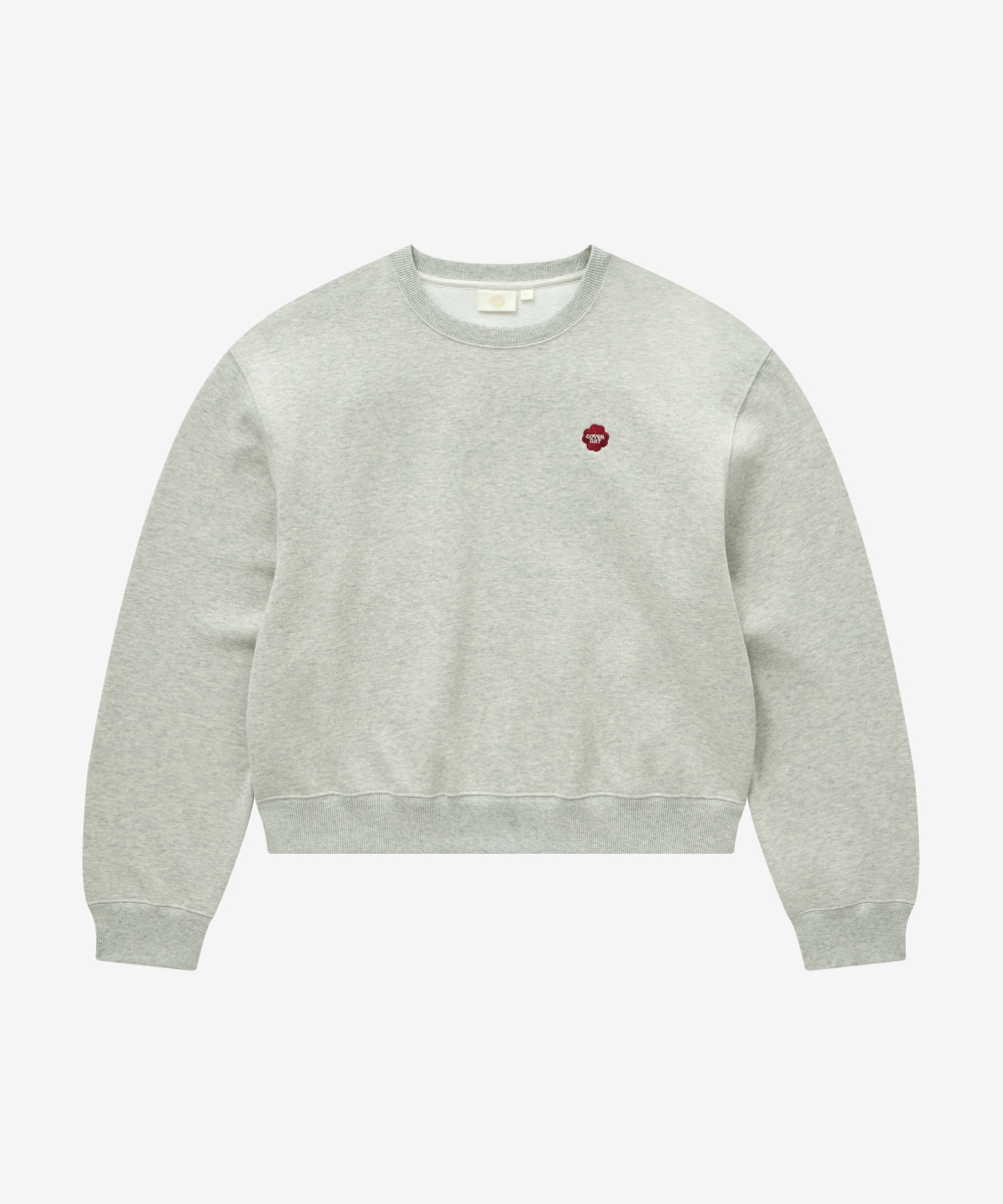 WOMEN SMALL CLOVER HEART SWEATSHIRT
