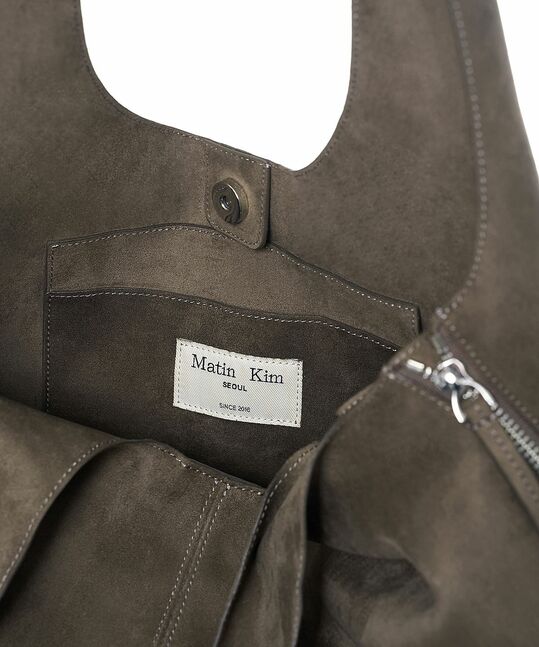 SIDE ZIP SUEDE SHOULDER BAG